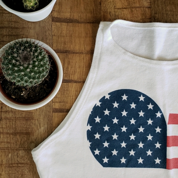 American Apparel Cropped Flag Tank 💙 - Picture 4 of 8